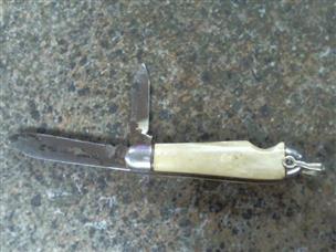 HAMMER BRAND VINTAGE FOLDING POCKET KNIFE